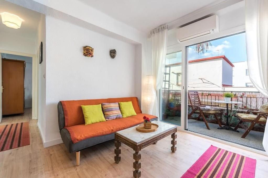 Views In Calm City Center Μάλαγα Εξωτερικό φωτογραφία