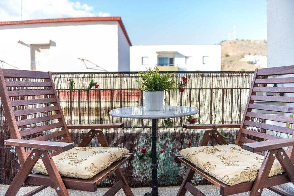 Views In Calm City Center Μάλαγα Εξωτερικό φωτογραφία